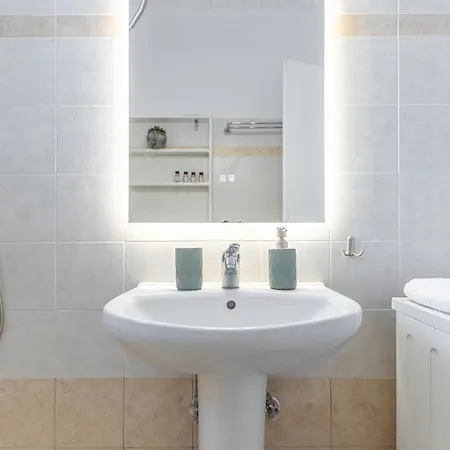 Caruana Living アパート *