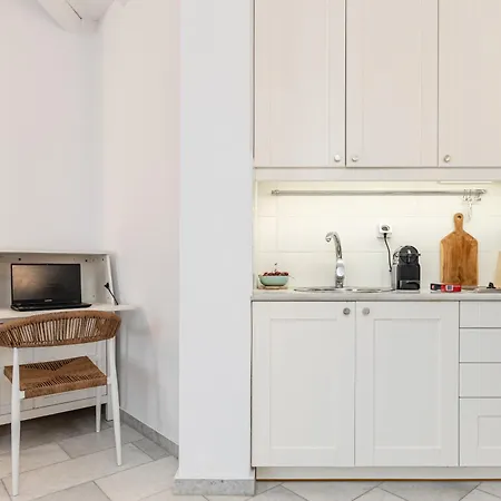 アパート Caruana Living